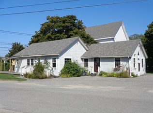 4 School St, Milbridge, ME 04658