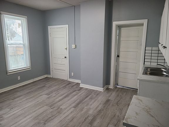 5th image of 88 Penney Ave