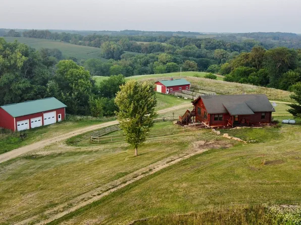 11915 S Derinda Rd, Elizabeth, IL 61028