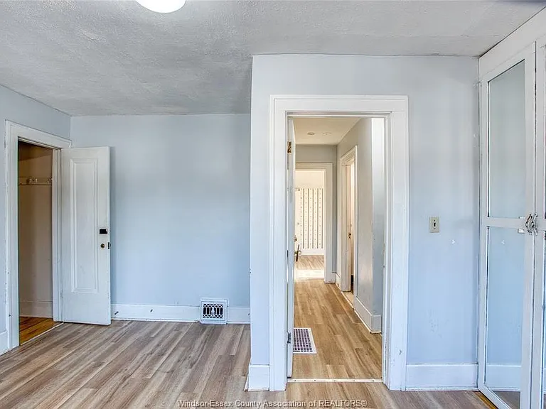 478 Rosedale Ave #UPPER — Photo 10
