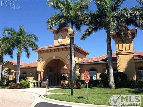 3rd image of 15630 Ocean Walk Cir APT 308