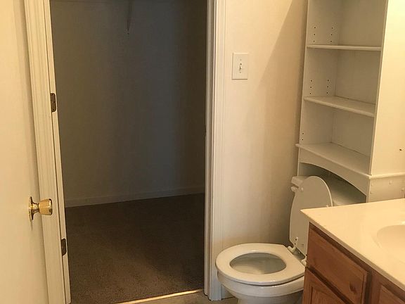 5th image of 1341 Valley Forge Dr