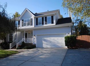 2201 Oak Stream Ln, Apex, NC 27523