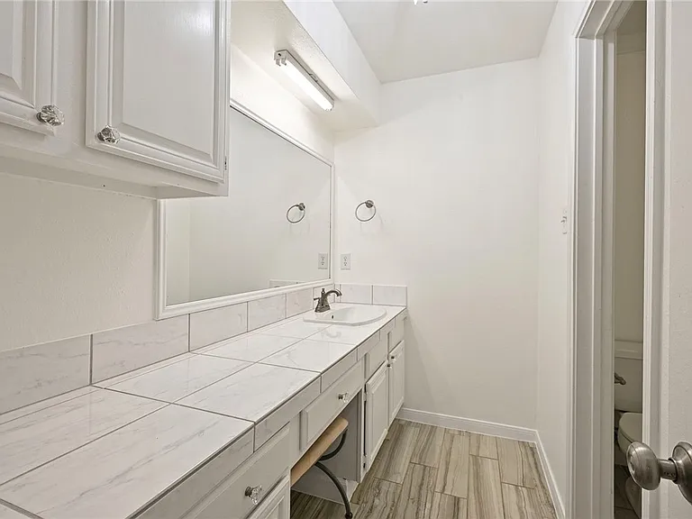 2800 Longmire Dr #9 — Photo 11