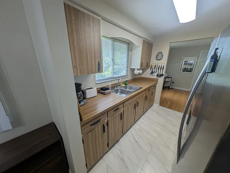 729 Myrtle Ave — Photo 17