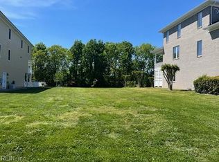 34 Channel Ln, Hampton, VA 23664