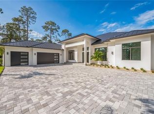 1125 Oakes Blvd, Naples, FL 34119