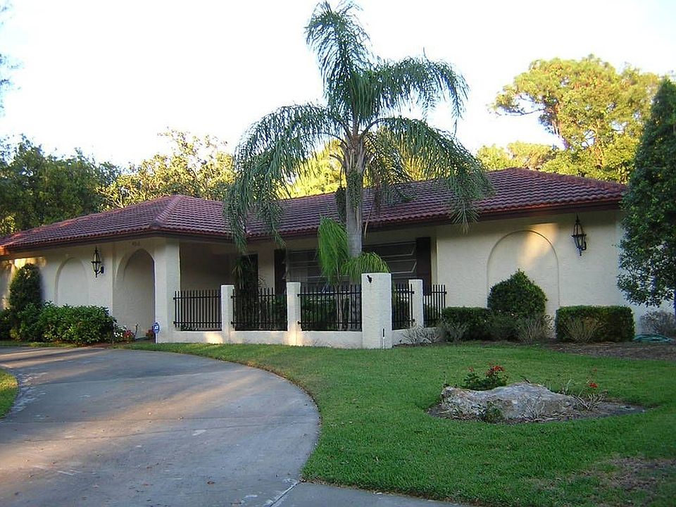 Front entry and courtyard