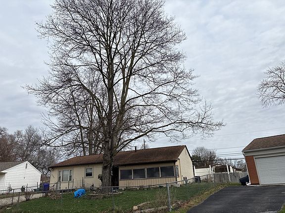 2nd image of 3784 Wade Rd