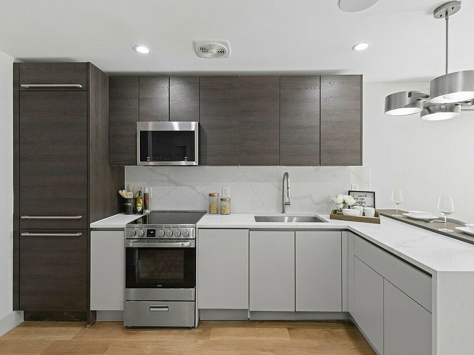 1st image of 228 Quincy St #2F