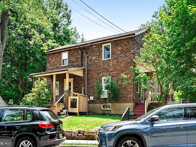 43 Spruce St #3 — Photo 2