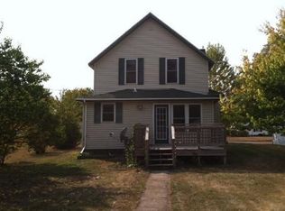 310 S 3rd Ave E, Melrose, MN 56352