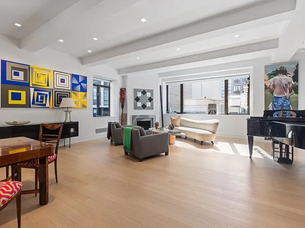 130 E 12th St APT 5B, New York, NY 10003