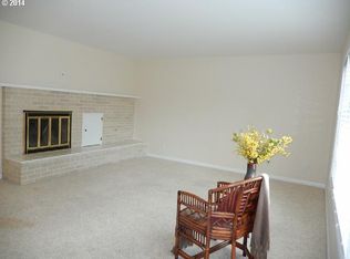 4350 Scenic Dr, Eugene, OR 97404