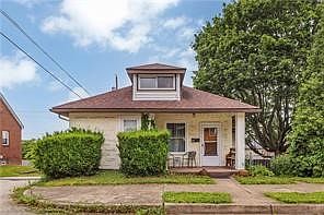 2nd image of 1505 Raymond Ave