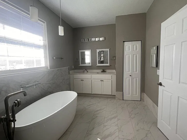 7398 Skylark Dr — Photo 49