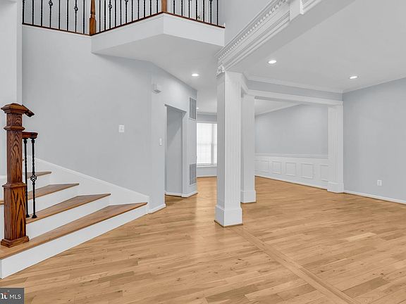 5th image of 43553 Dempsey Ln