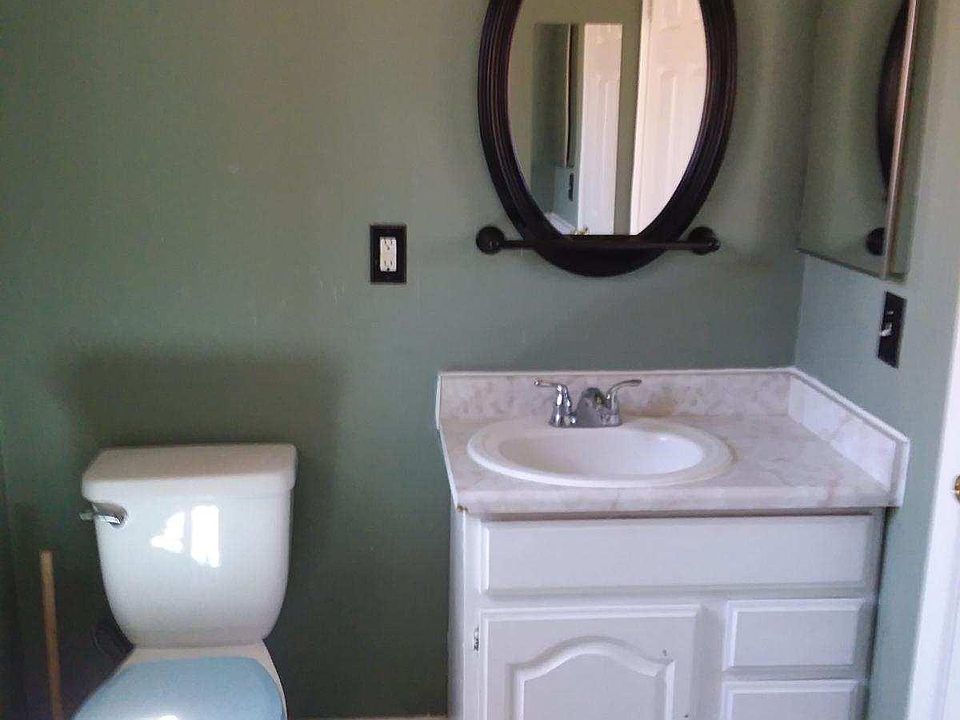 2nd image of 1516 W 37th St