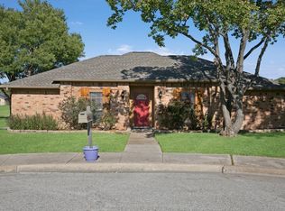 2312 Stonebrook Cir, Carrollton, TX 75007