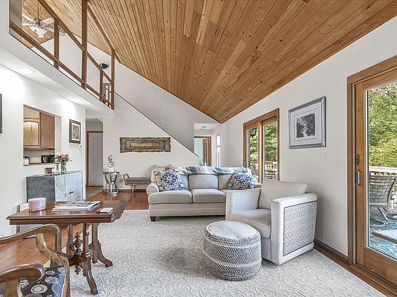 5th image of 5723 Fawn Lake Dr