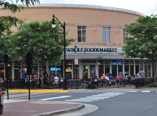 12426B Liberty Bridge Rd, Fairfax, VA 22033