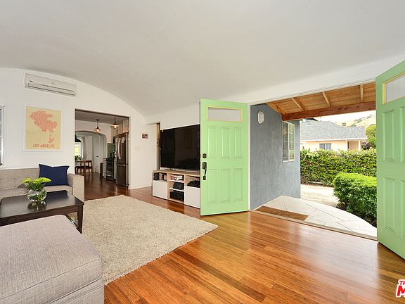 5th image of 2639 Pepper Ave