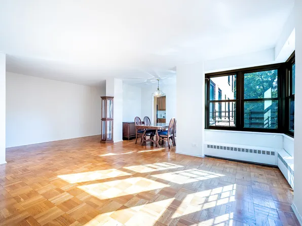 3850 Sedgewick Avenue image 3 of 23