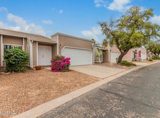 6337 N Willowbrook Dr, Tucson, AZ 85704