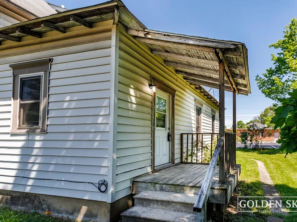 216 1/2 S Dill St, Muncie, IN 47303