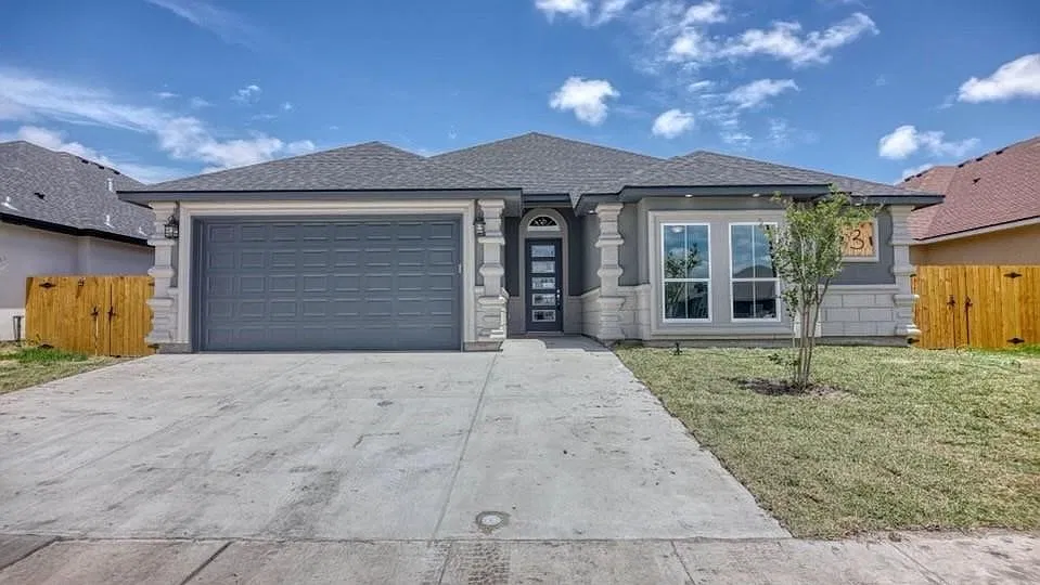 7738 Bison Dr