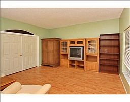3rd image of 11145 Indian Oaks Dr