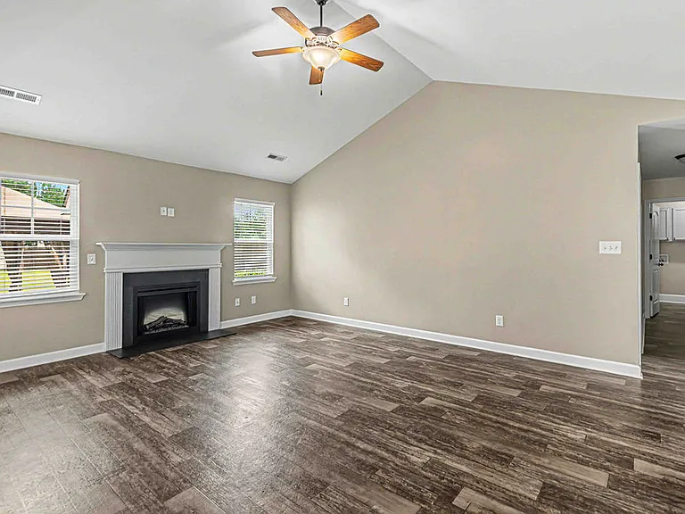 186 Peytons Ridge Dr — Photo 9