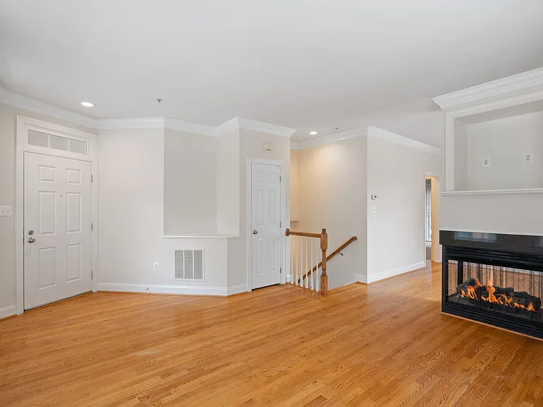 3428 Wilson Blvd — Photo 6