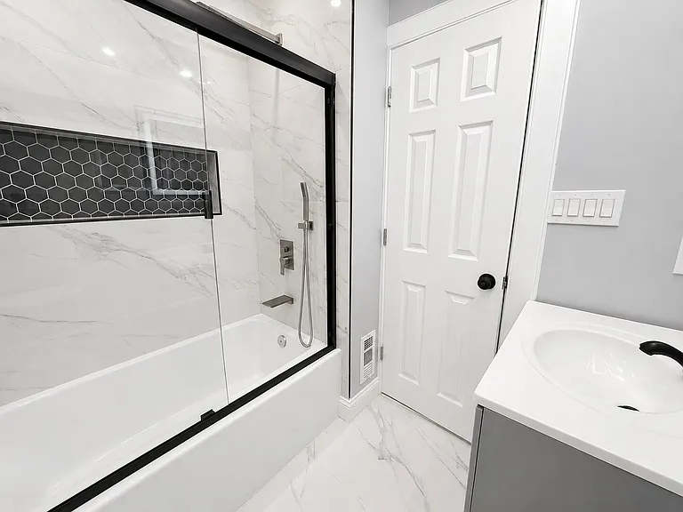 2353 Wilder St — Photo 17
