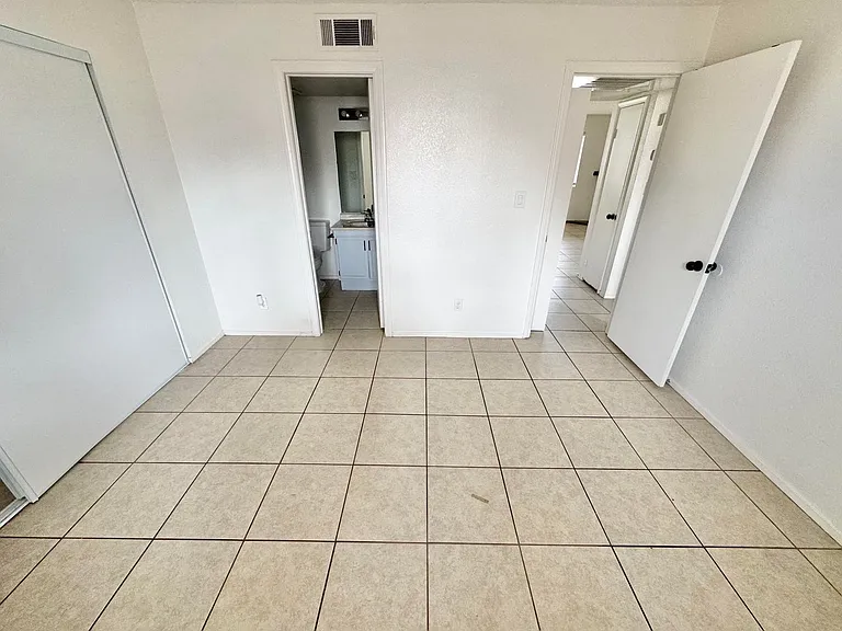 1608 Burningwood Ln #101 — Photo 13