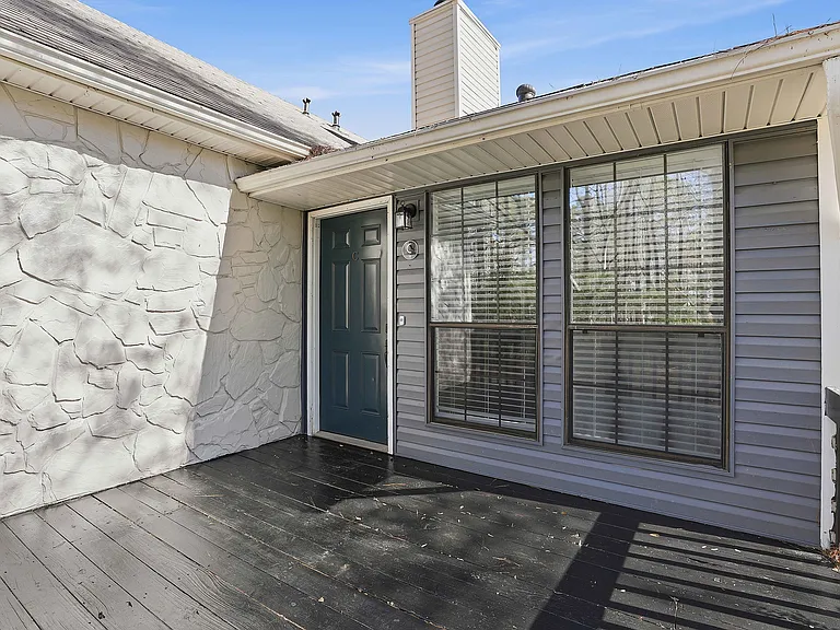 Faris Residences Newnan — Photo 17