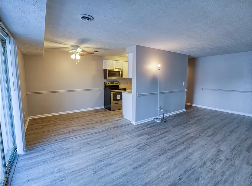 1 bed, 782 sqft, $1,100 — Photo 1