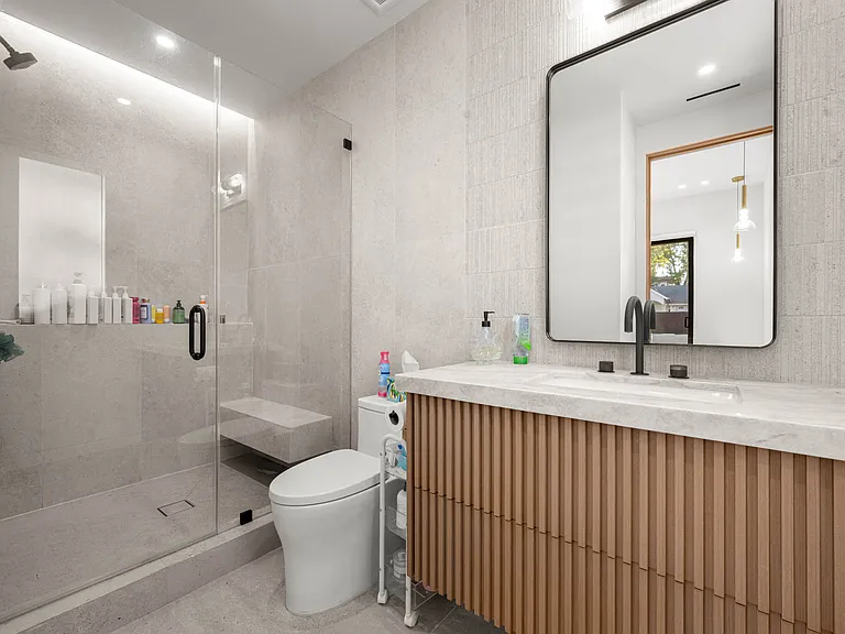 5028 Lindley Ave — Photo 38