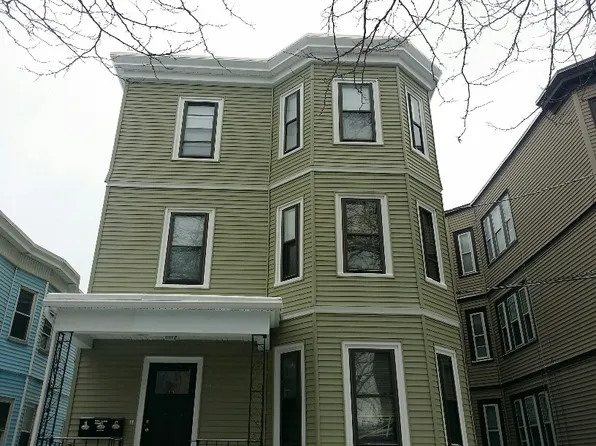 109 Congress Ave #2, Chelsea, MA 02150