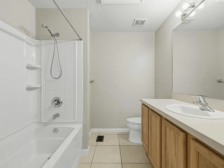 4482 SW 49th Ave — Photo 16