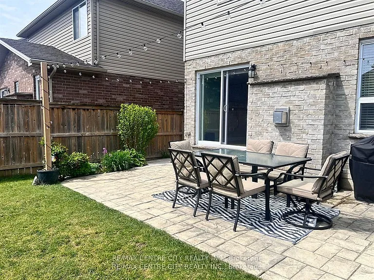 1138 Sandbar St — Photo 9