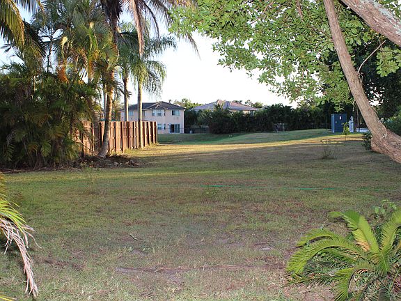 Oversized backyard 
