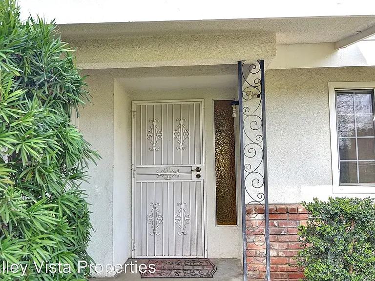 6825 N Locan Ave — Photo 25