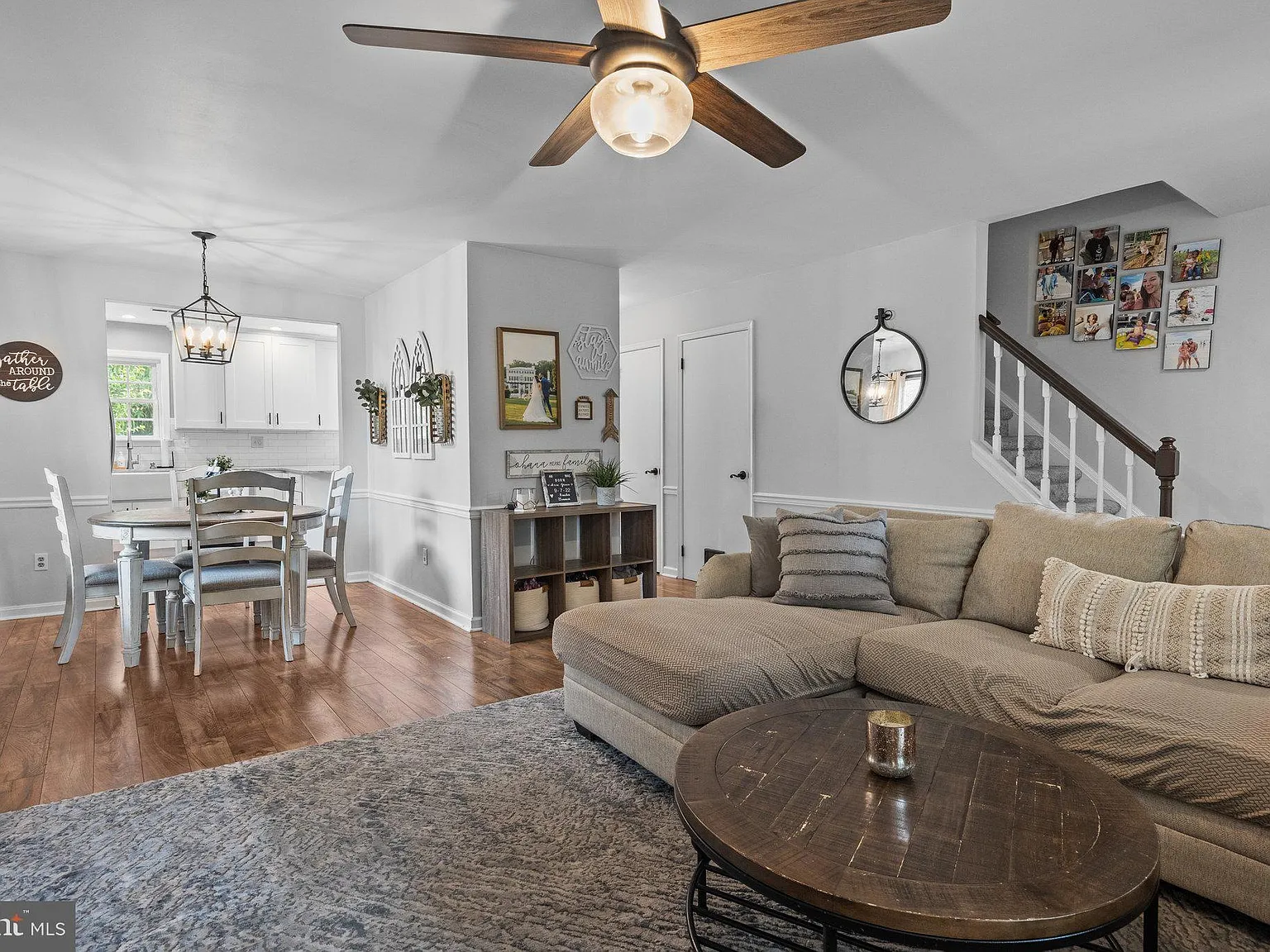 3 bed, 2.5 bath, 2014 sqft, $3,700 — Photo 3