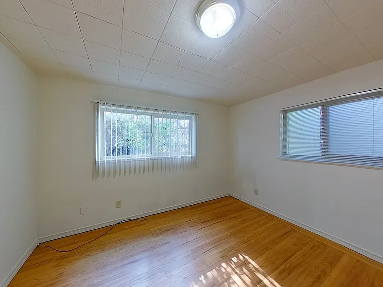2732 Benvenue Ave — Photo 8