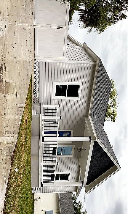1st image of 912 E Louisiana Ave