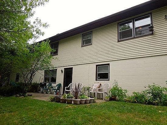 3rd image of 2038 W Delray Dr