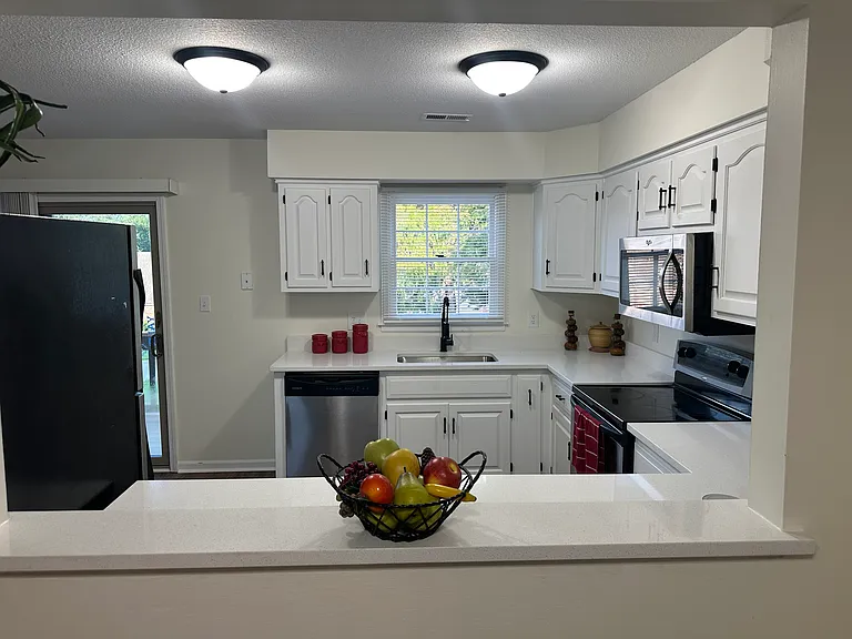 1422 Anthony Michael Dr — Photo 4