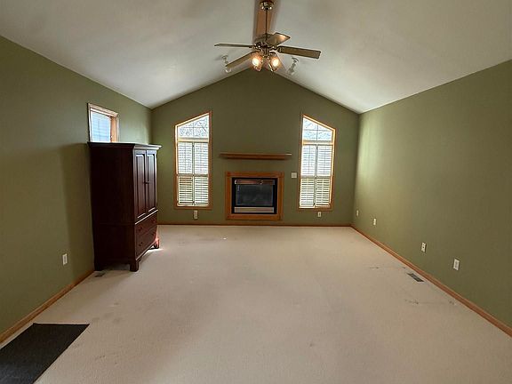 5th image of 1807 Koestner St
