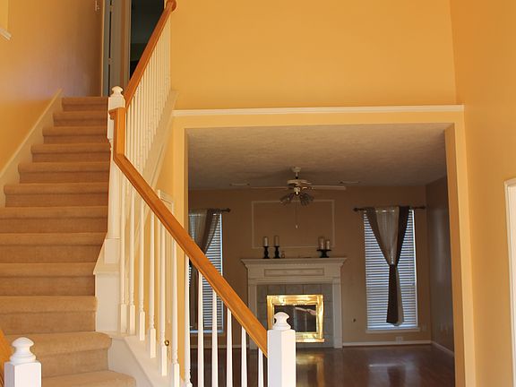 3rd image of 3203 Edgewood Dr
